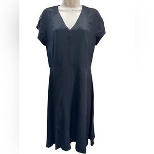 Lewit Black Fitted short sleeve V neck work dress
